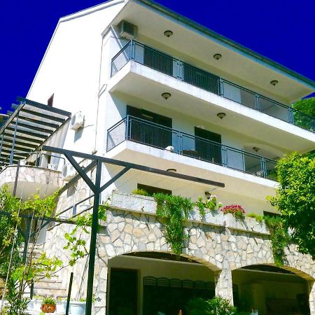 Villa Monte Boutique Apartments In 헤르섹 외부 사진
